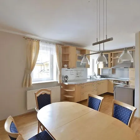 Wishlist Residences - Grand Family Loft By Charles Bridge *
