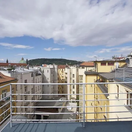 Wishlist Residences - Grand Family Loft By Charles Bridge Prague